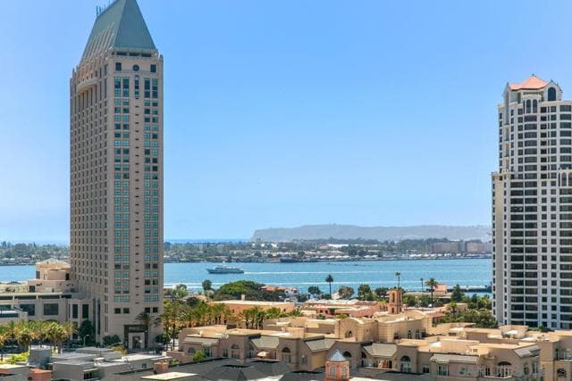 700 Front St, San Diego, Active - Home for Sale