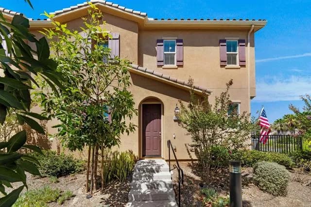 10529 Graphite St, Spring Valley, Active - Home for Sale