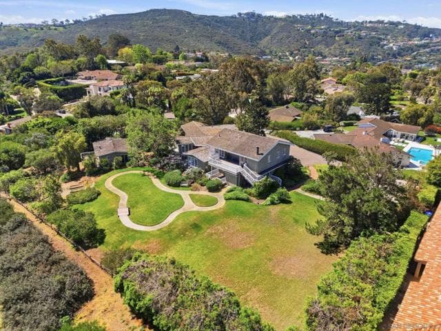 2954 Woodford Dr, La Jolla, Active - Home for Sale