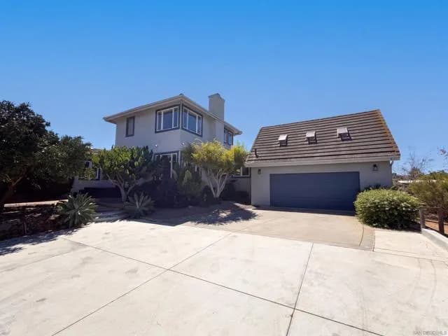1596 Aldorado Dr, Vista, Active - Home for Sale
