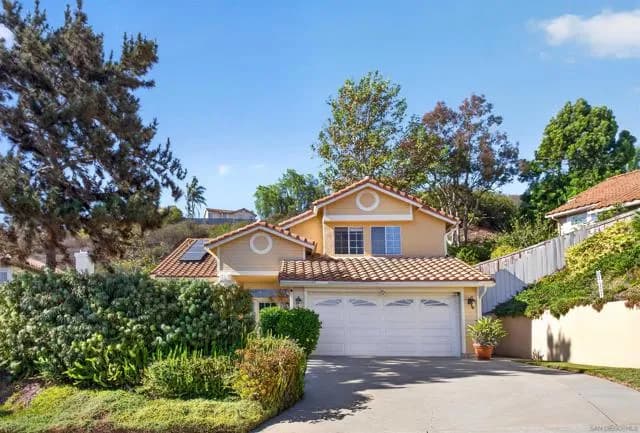 2141 Emberwood Way, Escondido, Active - Home for Sale