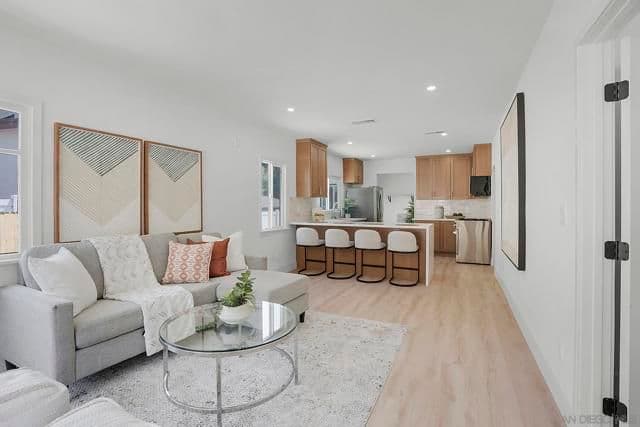 3296 Talbot, San Diego, Active - Home for Sale