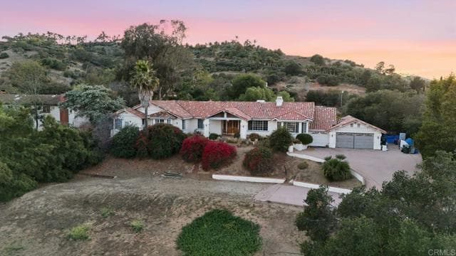2205 Johnston Rd, Escondido, Active - Home for Sale
