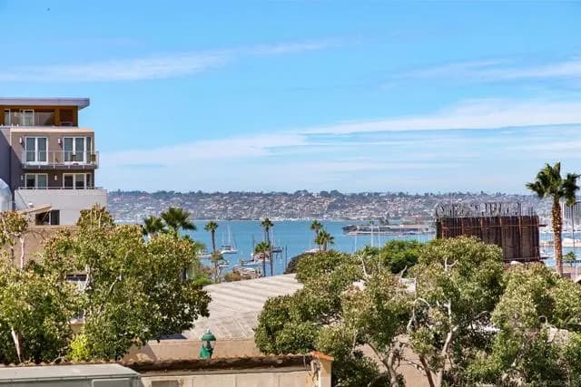 1970 Columbia St, San Diego, Active - Home for Sale