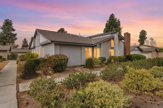 670 Kumquat Way, Oceanside, Active - Home for Sale