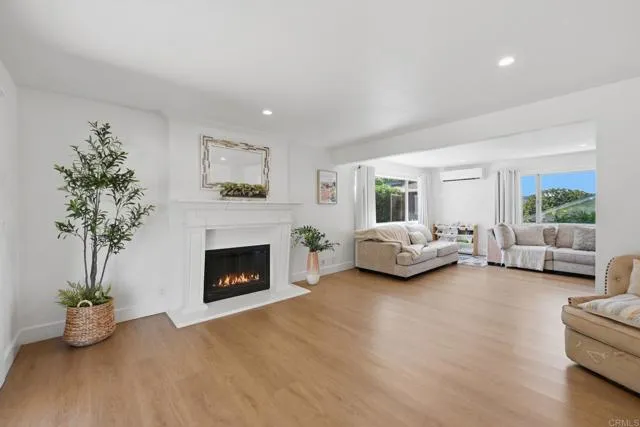 5625 Lake Vista Dr, Bonsall, Active - Home for Sale