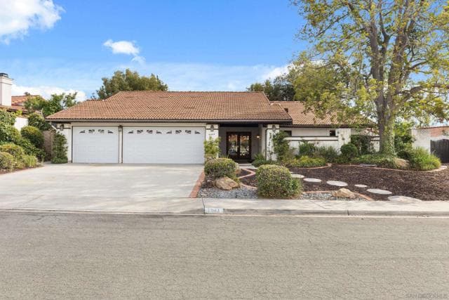 1844 Hacienda Dr, El Cajon, Active - Home for Sale
