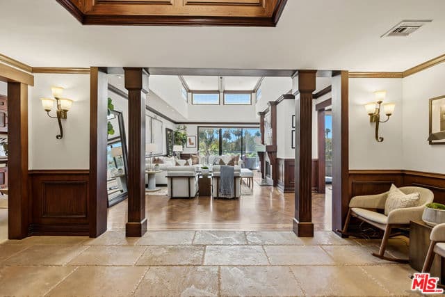 450 N Maple Dr, Beverly Hills, Active - Home for Sale
