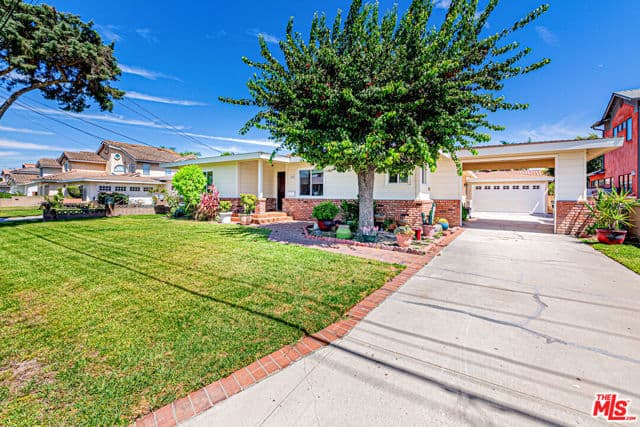 10530 Dolan Ave, Downey, Active - Home for Sale