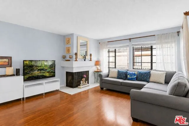441 E San Jose Ave, Burbank, Active - Home for Sale
