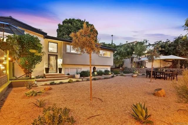 9460 Haley Ln, La Mesa, Active - Home for Sale