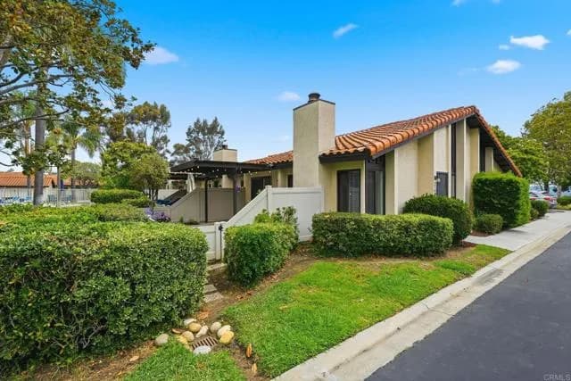 2168 Valleydale Ln, Encinitas, Active - Home for Sale