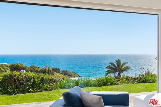 6817 Seawatch Ln, Malibu, Active - Home for Sale