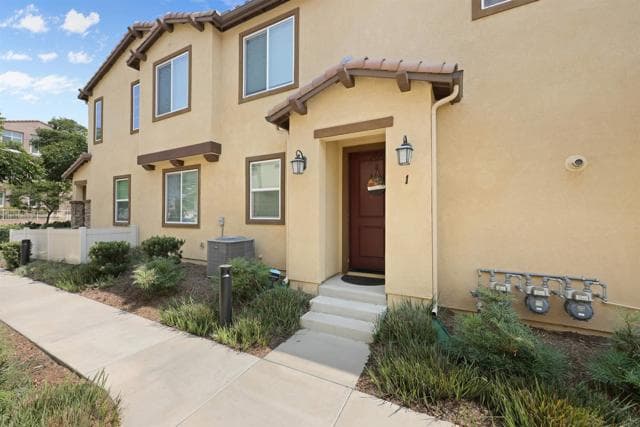 1282 Santa Victoria Rd, Chula Vista, Active - Home for Sale