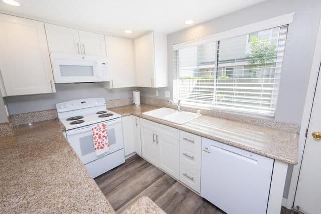 929 Jamacha Rd, El Cajon, Active - Home for Sale