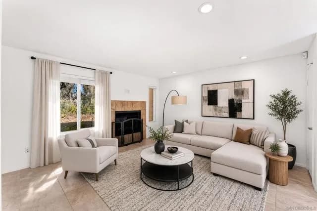 10377 Crosscreek, San Diego, Active - Home for Sale