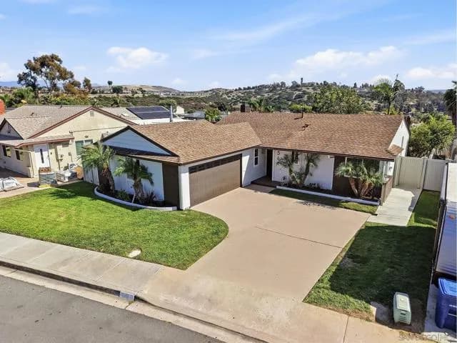 564 Azalea St, Chula Vista, Active - Home for Sale