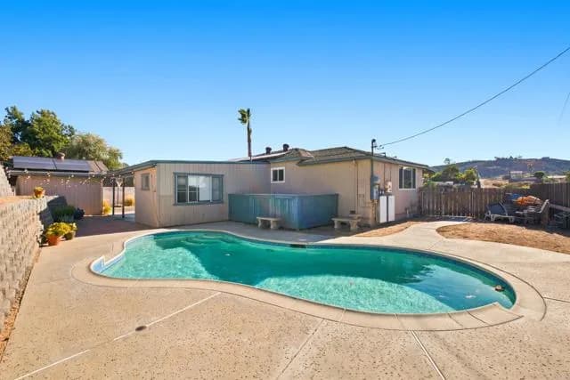 12038 Los Amigos Way, Lakeside, Active - Home for Sale