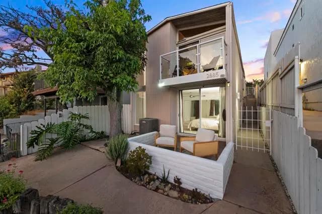 2885 Mcgraw St, San Diego, Active - Home for Sale