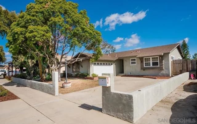 1411 Cornwall St, Spring Valley, Active - Home for Sale