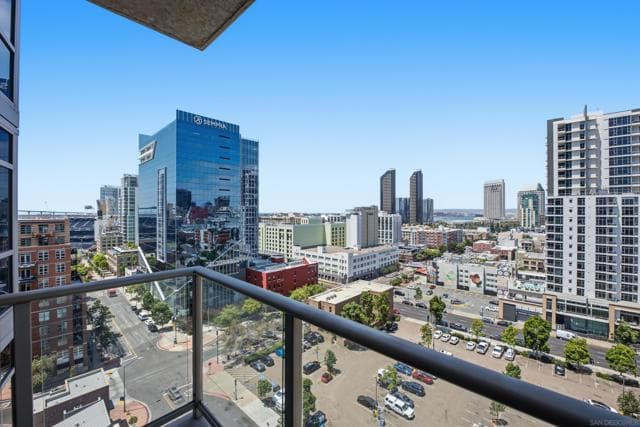 800 The Mark Ln, San Diego, Active - Home for Sale