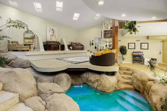 1876 Sefton Place, San Diego, Active - Home for Sale