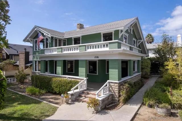 1576 Diamond St, San Diego, Active - Home for Sale