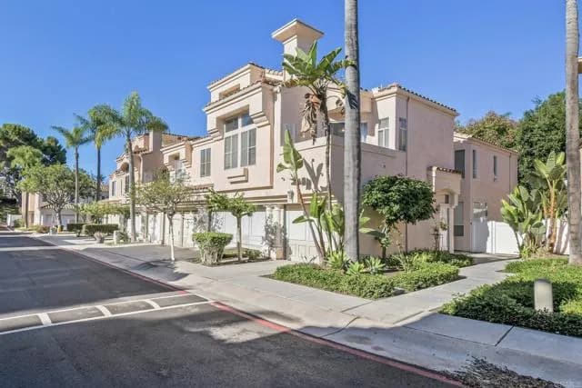 1386 Serena Circle, Chula Vista, Active - Home for Sale