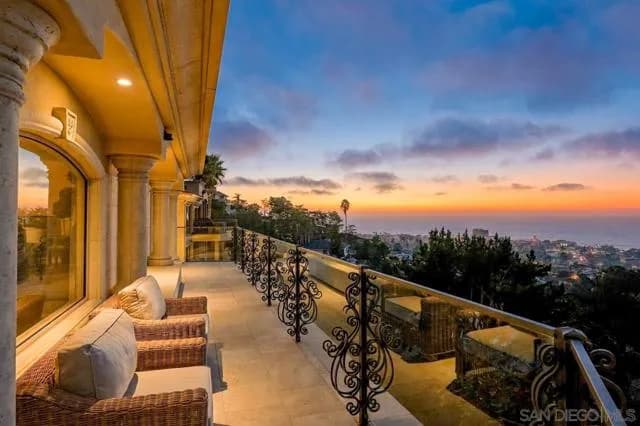 1718 Valdes, La Jolla, Active - Home for Sale