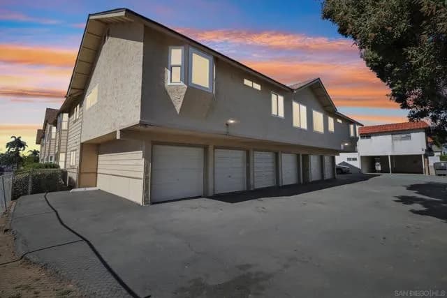 1274 Holly Ave, Imperial Beach, Active - Home for Sale