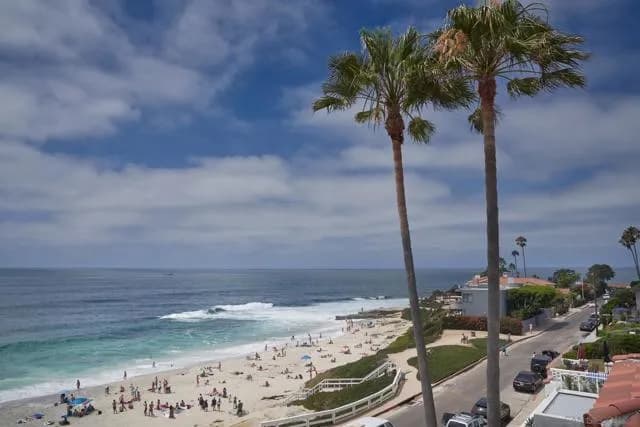 6911 Neptune Place, La Jolla, Active - Home for Sale