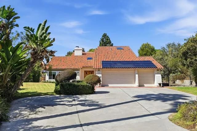 1122 Lark Song Ln, Encinitas, Active - Home for Sale