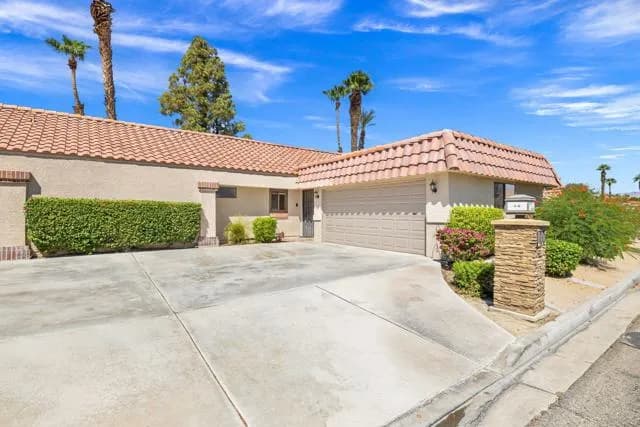 40289 Preston Trail, Palm Desert, Active - Home for Sale