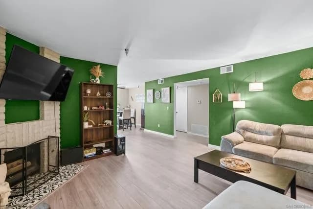 1164 Decker St, El Cajon, Active - Home for Sale