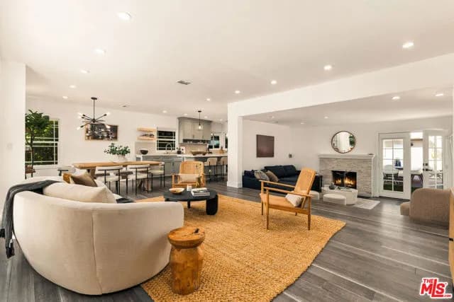 2903 Delaware Ave, Santa Monica, Active - Home for Sale