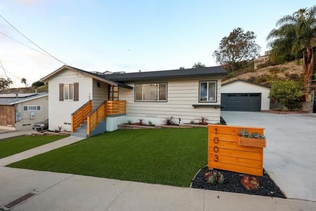 1003 Manchester St, National City, Active - Home for Sale