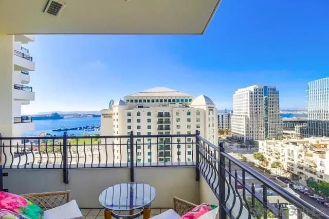 700 W Harbor Dr, San Diego, Active - Home for Sale