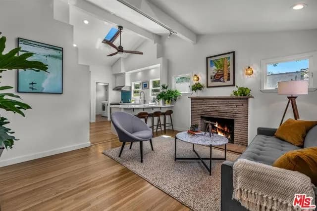 853 22nd St, Santa Monica, Active - Home for Sale
