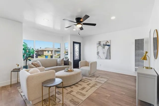 558 Jefferson Ave, Chula Vista, Active - Home for Sale