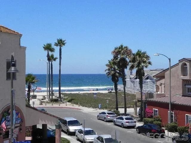725 Seacoast Dr, Imperial Beach, Active - Home for Sale