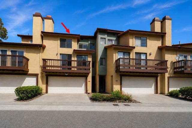 6862 Camino Berdecio, San Diego, Active - Home for Sale