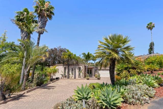 1215 Vista Grande Rd, El Cajon, Active - Home for Sale