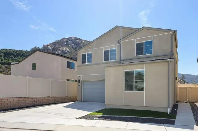 253 Paddock Ln, Fallbrook, Active - Home for Sale