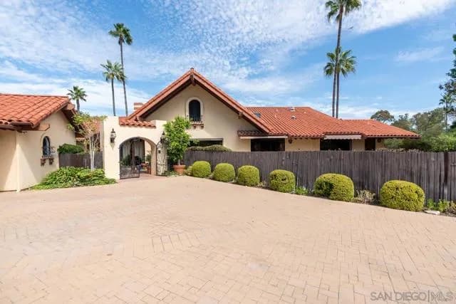 6503 Via Dos Valles, Rancho Santa Fe, Active - Home for Sale