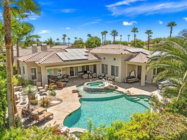 321 Loch Lomond Rd, Rancho Mirage, Active - Home for Sale
