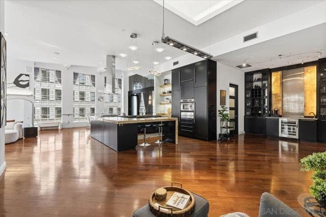 950 6th Ave, San Diego, Active - Home for Sale