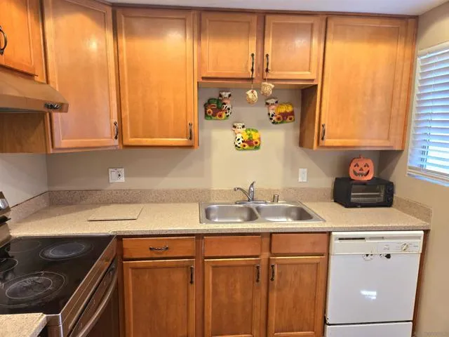 475 N Midway Dr, Escondido, Active - Home for Sale