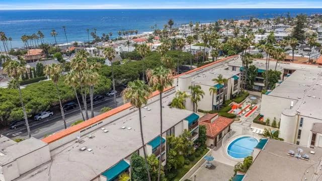 6455 La Jolla Blvd, La Jolla, Active - Home for Sale