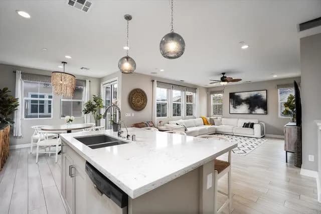 8680 Tobago Ln, Santee, Active - Home for Sale