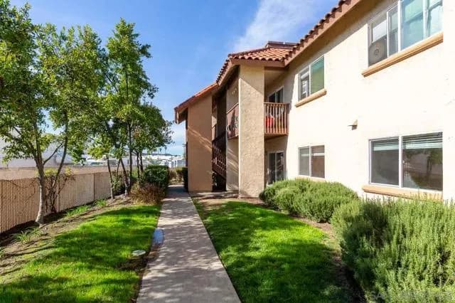 174 Chambers St, El Cajon, Active - Home for Sale